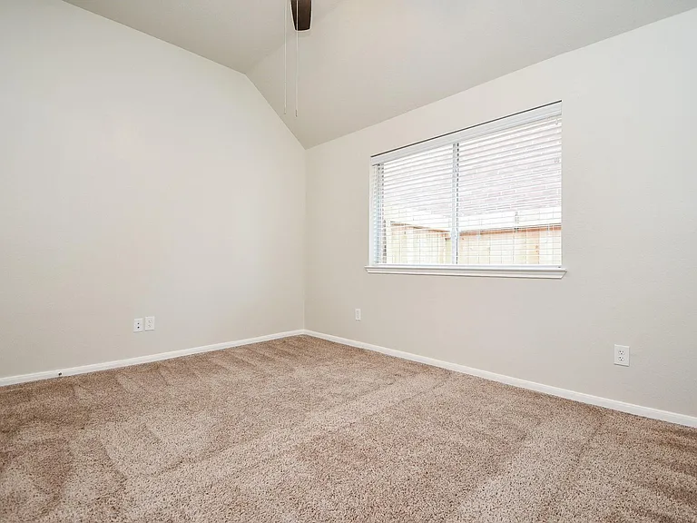 802 Childers Ct — Photo 41