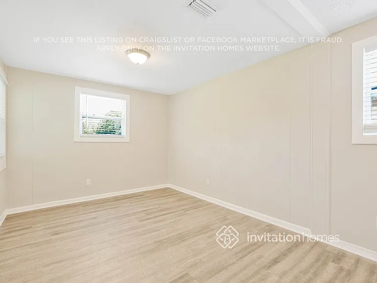 4238 Sabine Dr — Photo 6