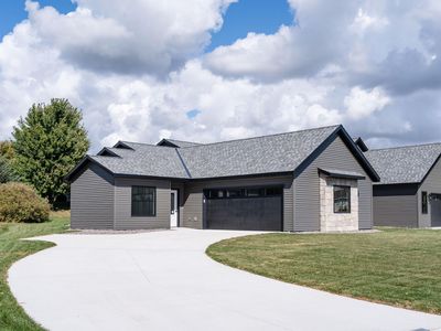 724 Westland Ln, New London, MN, 56273