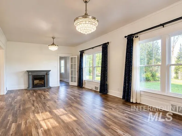 813 7th St, Rupert, ID 83350