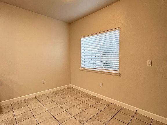 3rd image of 1437 Wyla Walk Unit B