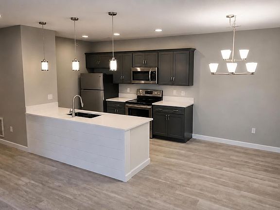 5th image of 219 Magnolia Way #2