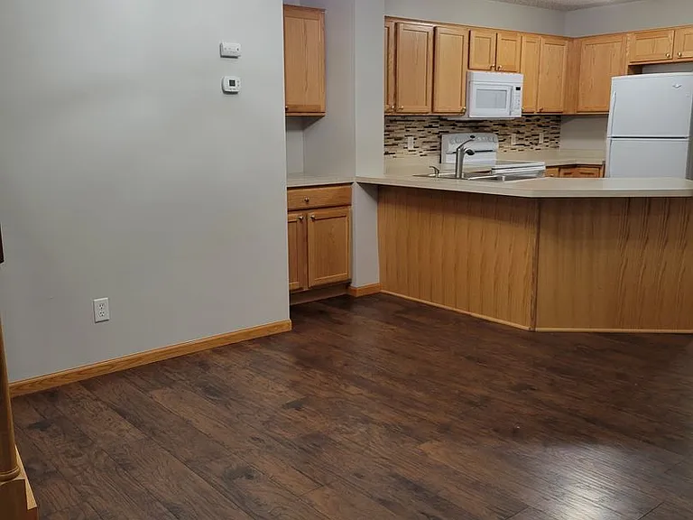 3512 Sterling Heights Dr #I — Photo 7