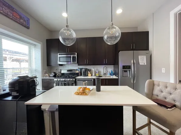 Kenmore 4016 LLC, 4016 N Kenmore Ave #4018-1NW, Chicago, IL 60613