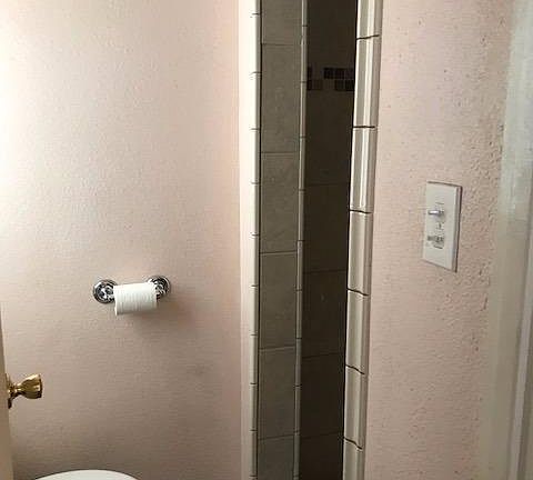 5th image of 4831 N Glenn Ave