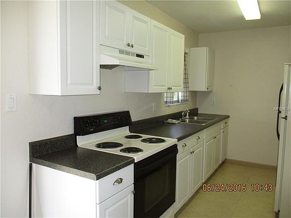 5th image of 22195 Bahama Ln