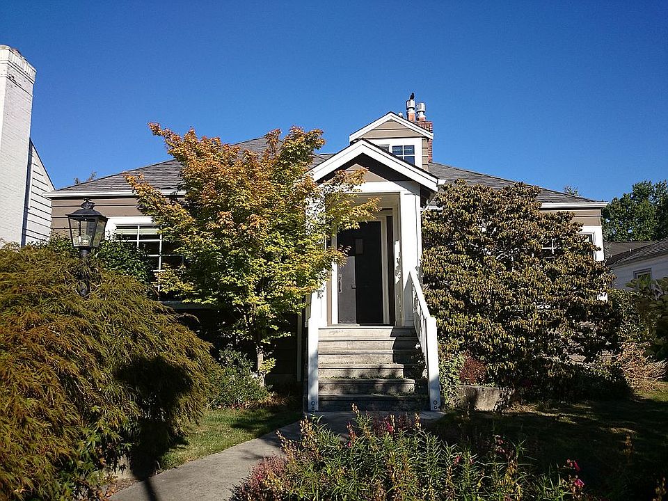 2nd image of 3726 41st Ave NE