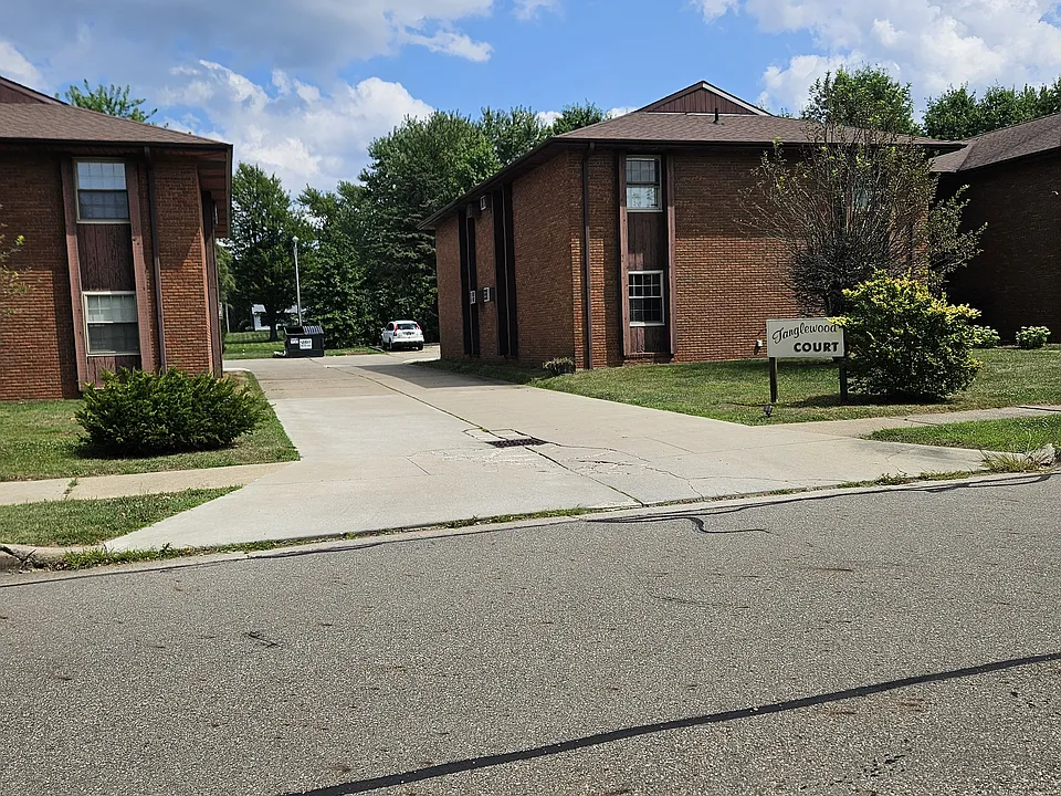 2146 Tanglewood Ave #E
