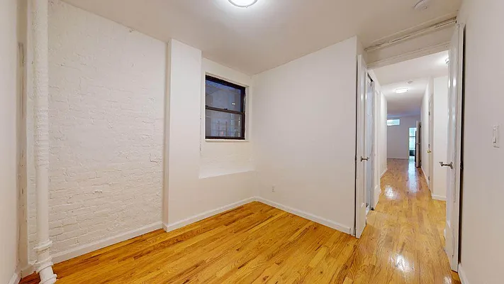 Rented by Bond New York | media 14