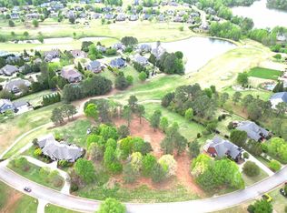 725 E Long Bay Dr, Inman, SC 29349