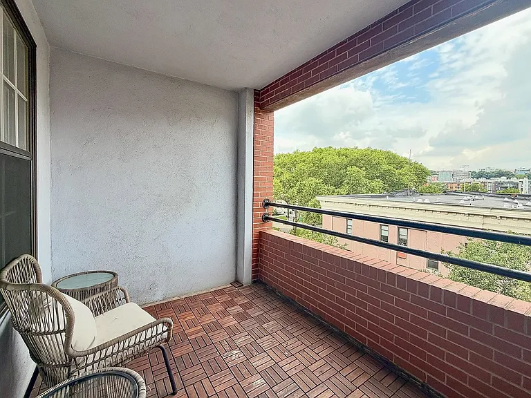 1001 Clinton St #5B — Photo 16