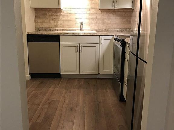 4th image of 7 Kimberly Ct