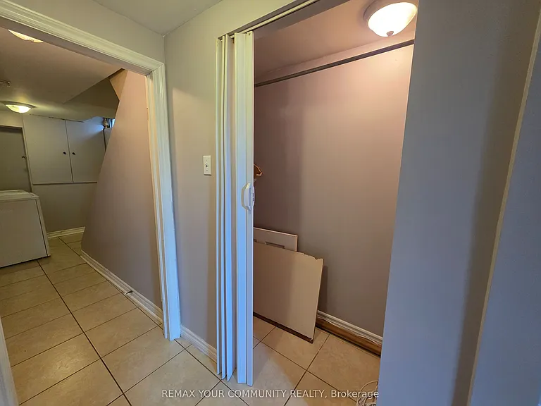 331 Phillip Murray Ave #BASEMENT — Photo 11