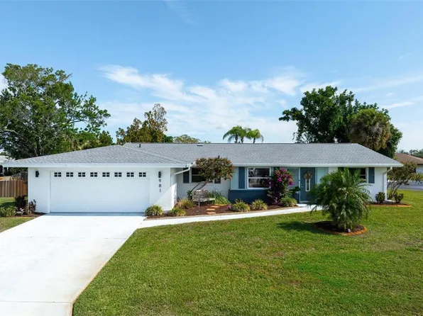 981 N Gondola Dr, Venice, FL 34293