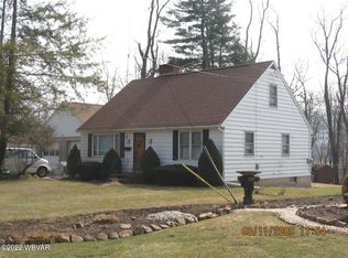 281 Montgomery St, Montgomery, PA 17752