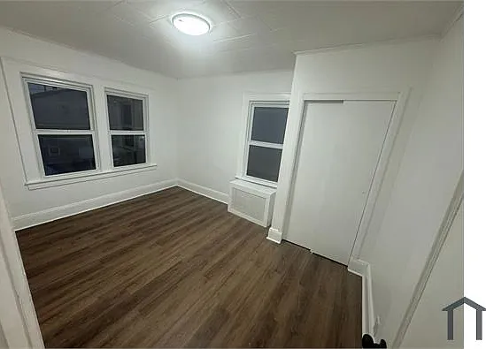 76 Wolf Pl — Photo 5
