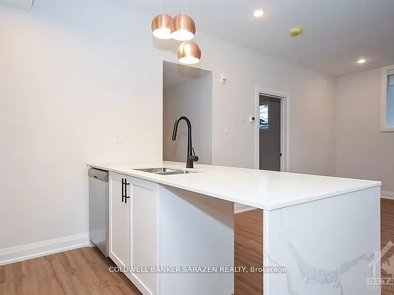 15 Monk St #2 — Photo 7