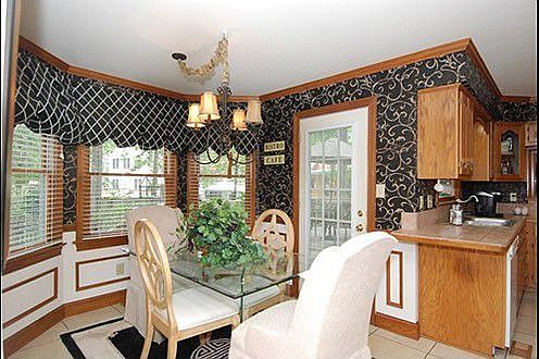 5th image of 305 Creek Ln