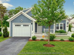 15 Rosewood Circle, Mashpee, MA 02649