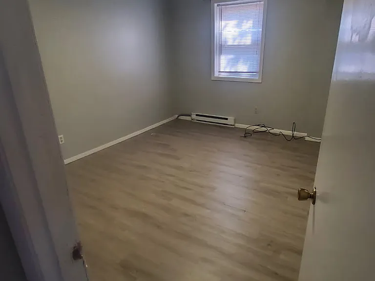 543 New Fourth St #2 — Photo 6