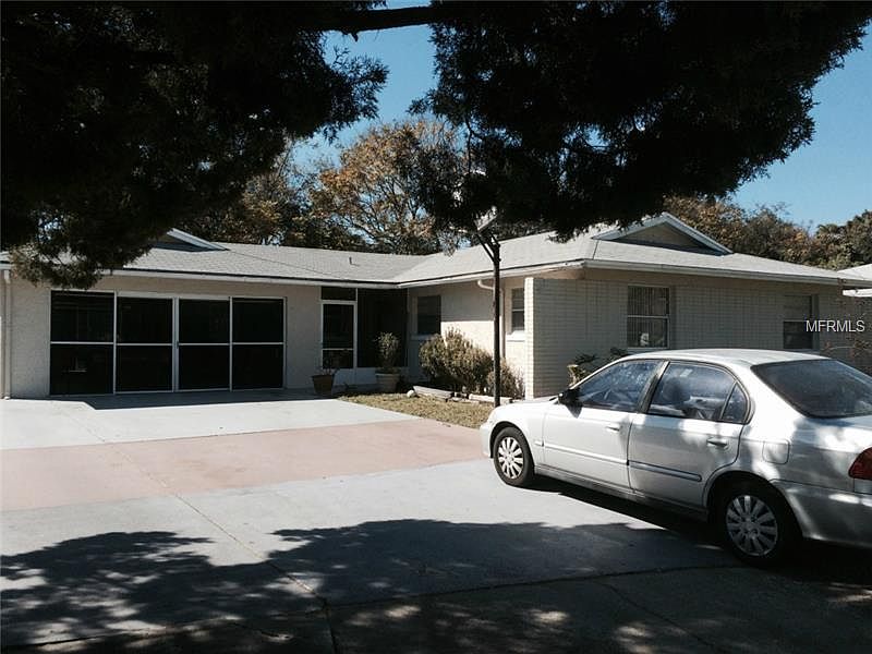 1st image of 210 Pine Winds Dr