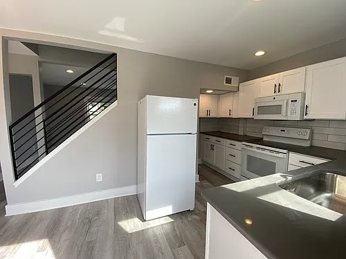 1 Craven St Photo 1