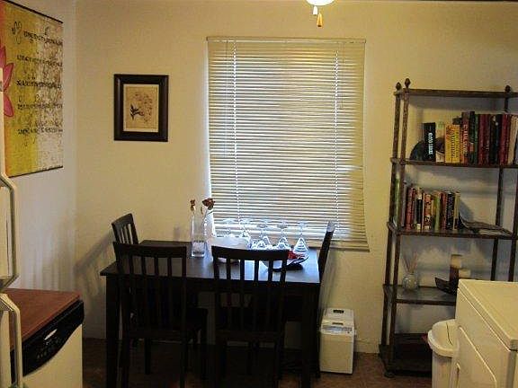 3rd image of 843 E Adams St #1