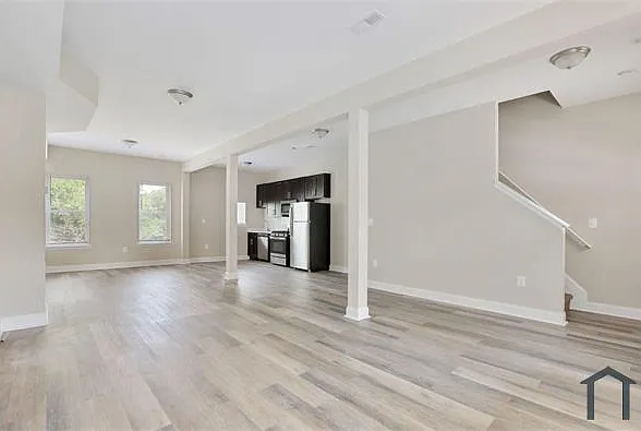 3447 Cottage Ave — Photo 6