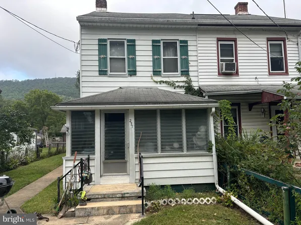 237 Pine Grove Rd, Gardners, PA 17324