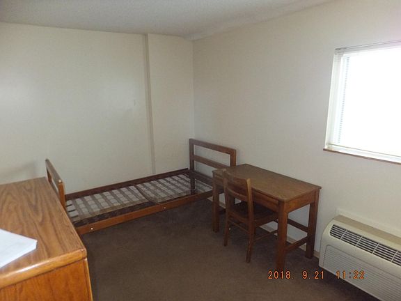 5th image of 364 W Lane Ave