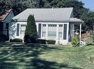 637 Clover Ln, Saint Louis, MO