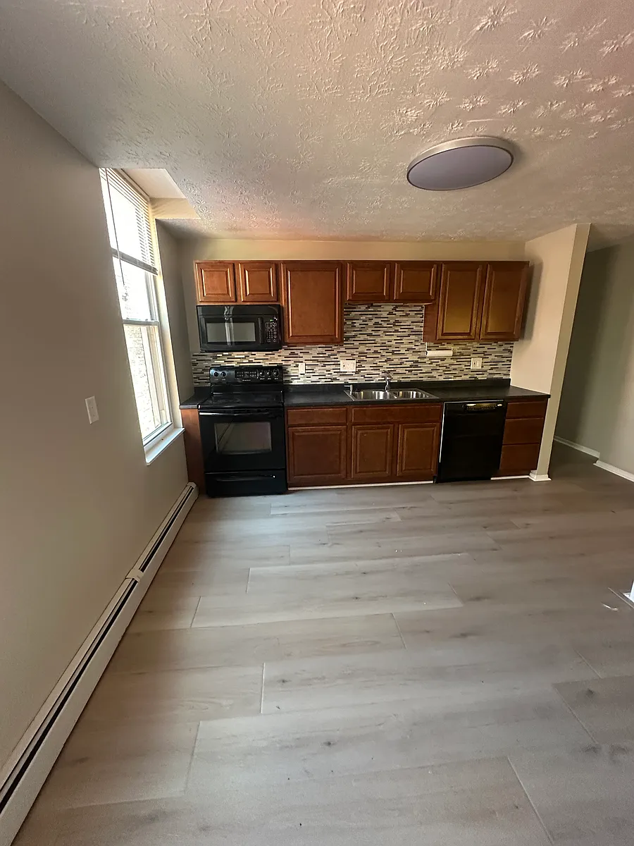 Building Photo - 436 Klotter Ave #908