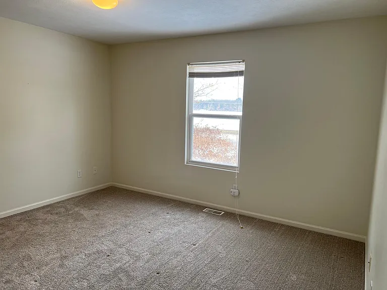 3585 Greenly Ct — Photo 12