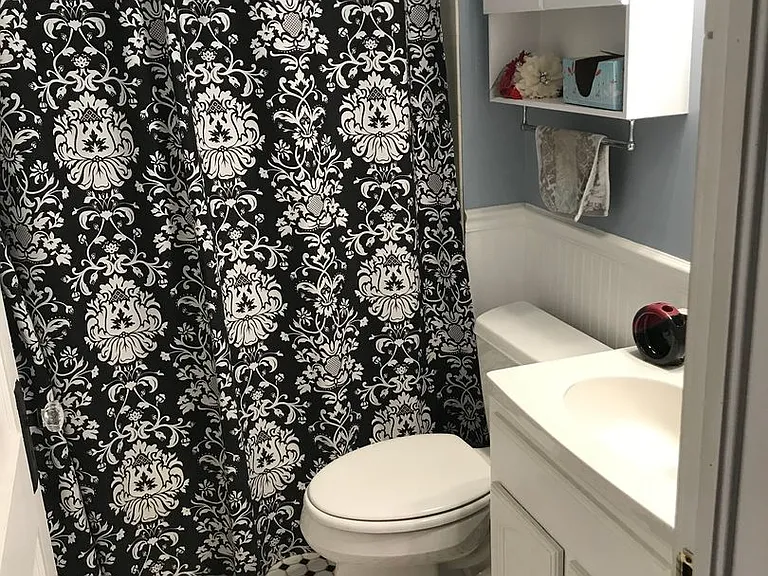 1109 Julia Ave — Photo 8