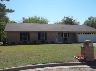 2600 Sandy Cir, Corsicana, TX 75110