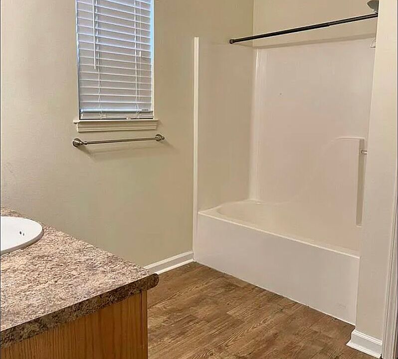 1st image of 2986 Wildwood Dr