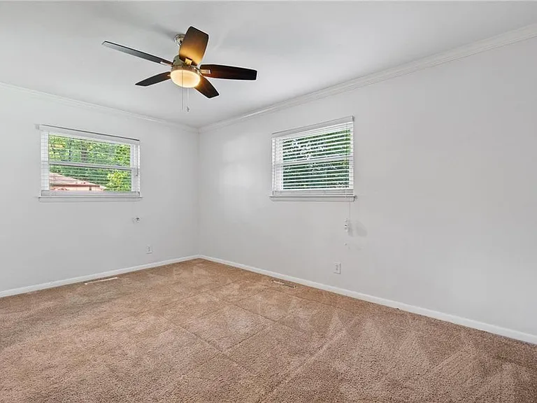 2348 Great Neck Cir — Photo 21