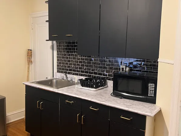 6055 Frankford Ave, Philadelphia, PA 19135