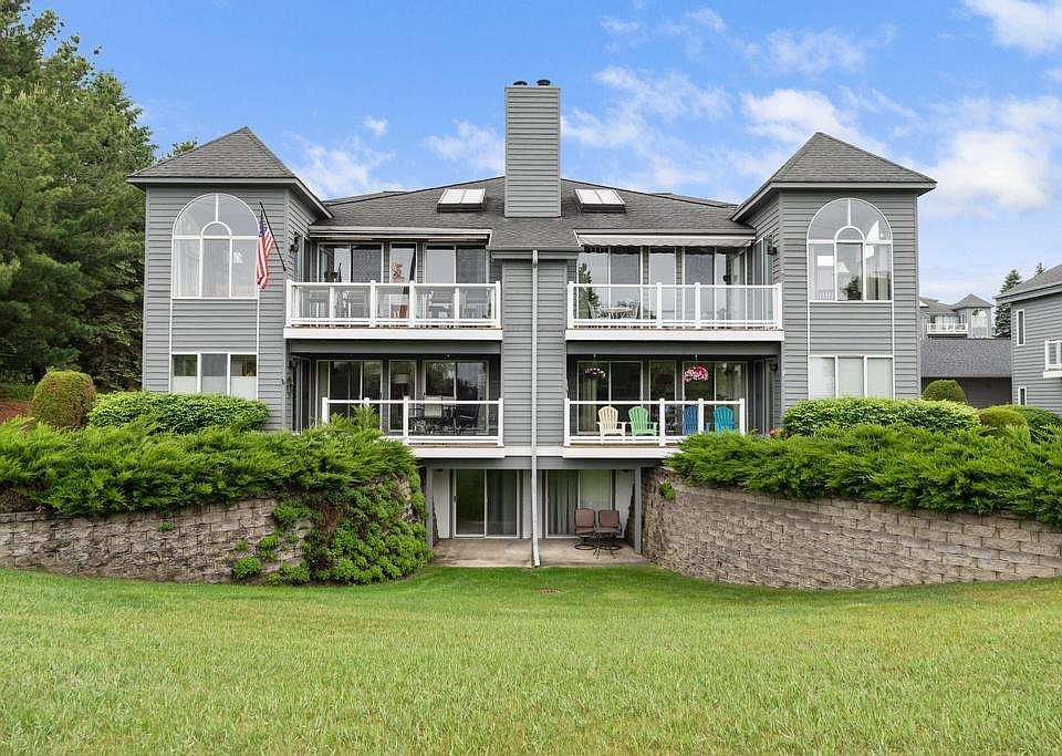 1st image of 217 Belvedere Ave #14