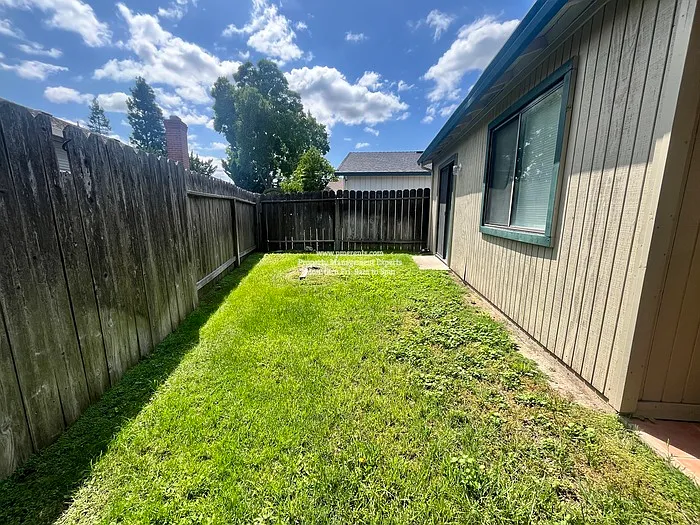 6019 Carolina Cir — Photo 27