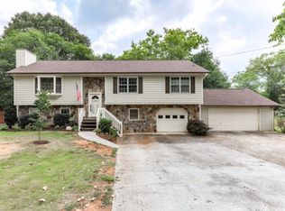 109 Village Ct, Woodstock, GA 30188