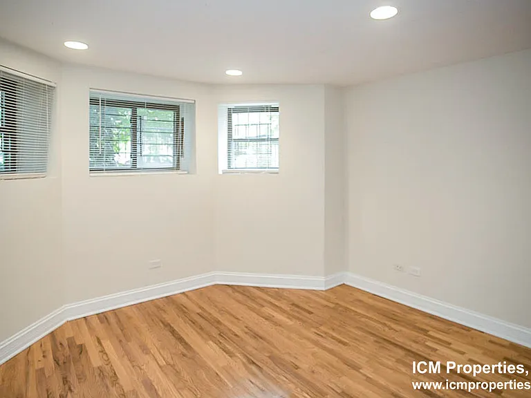 3711 N Wilton Ave #1 — Photo 9