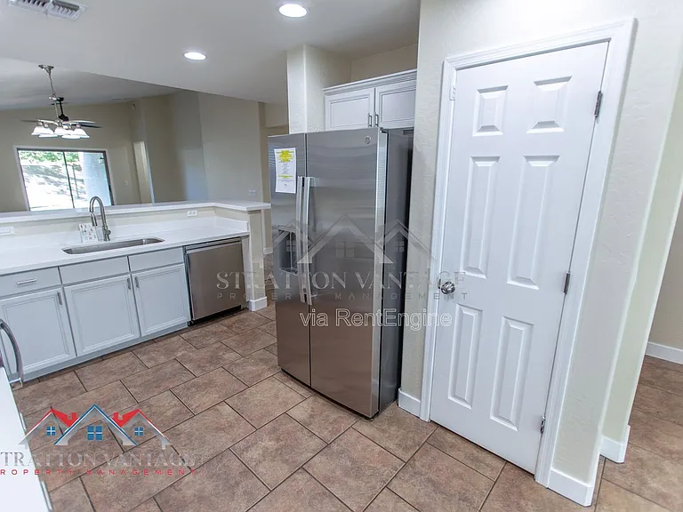 1868 W Desert Seasons Dr — Photo 11