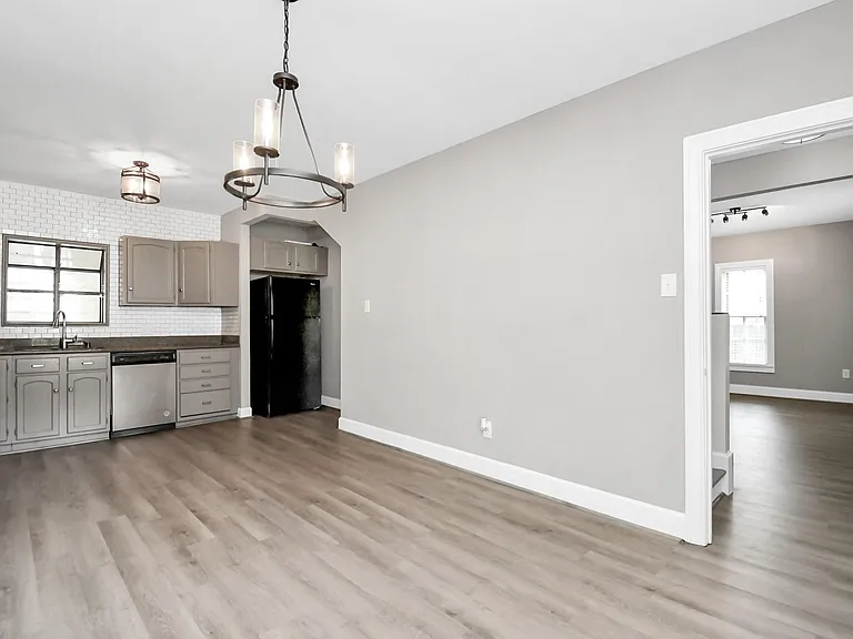 901 N Jones St — Photo 10