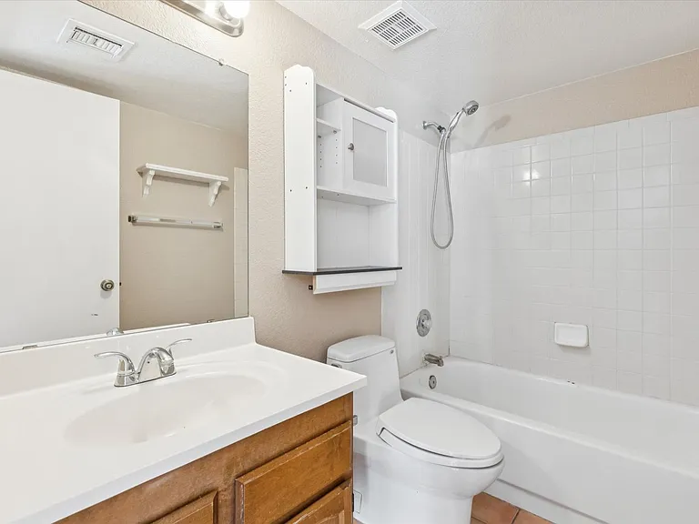 1743 E Tara Dr — Photo 10