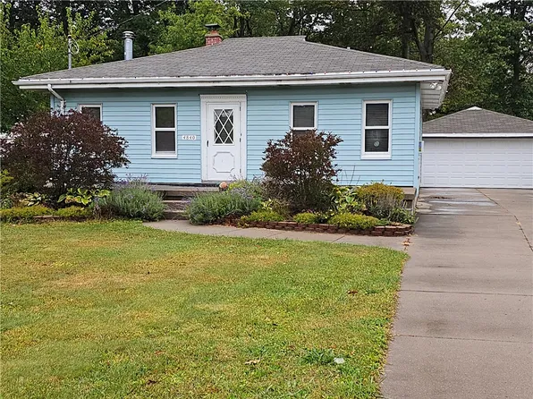 4840 Hartley Ln, Erie, PA 16505