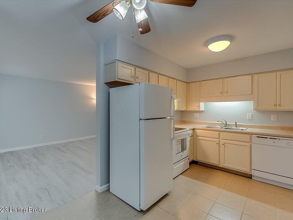1st image of 333 E 4th St APT A1