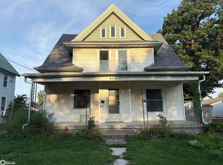 828 Drake Ave, Centerville, IA 52544