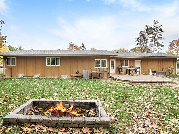 2nd image of 974 Hillbrook Dr