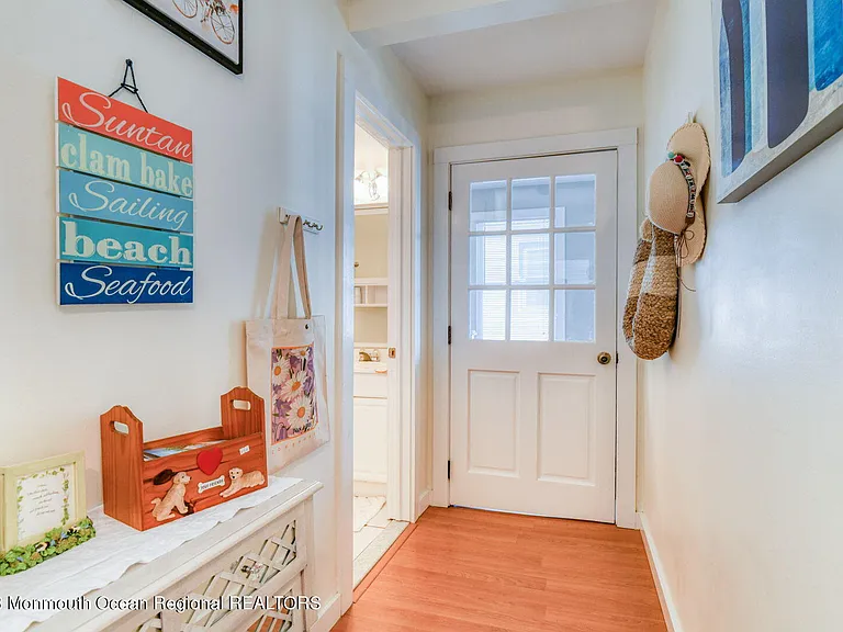 69 Franklin Ave #2 — Photo 13